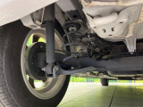 お車を安心してお乗りいただく為には、足回りの定期点検が欠かせません。サービスサポート(有償保証)では無料点検もご提供しており、安心のカーライフをお過ごしいただけるサポート体制が整っています。