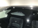 【衝突被害軽減ブレーキ】前方の車両や横断する歩行者などを検知した時、衝突回避や被害軽減をサポートします。