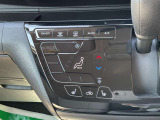 寒い日にあると嬉しいシートヒーター付きです。運転席だけではなく、助手席にも装備されているので、同乗される方も暖かくお過ごし頂けます。