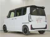 当社では、お客様に安心してお車をお選びいただくため、ご購入前に現車のご確認をお願いしております。