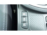 『EVモード』はモーターのみで走行しガソリンを消費しないハイブリッド車ならではの環境にも優しい走行です