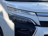 Bi-Beam LEDヘッドランプ+LEDクリアランスランプ 少ない電力で明るく照らします☆彡