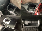 収納スペースや、ドリンクホルダーもついています。長距離ドライブで活躍する必需品ですね♪