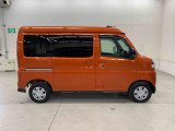 軽自動車、小型車を中心に常時300台展示車を御用意させて頂いております