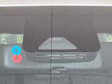 【トヨタセーフティセンス】走行中に前方の車両等を認識し、衝突しそうな時は警報とブレーキで衝突回避と被害軽減をアシスト。より安全にドライブをお楽しみいただけます。