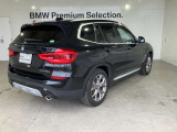 BMW xDriveの魅力は、走行状況と路面状況の変化をリアルタイムに把握し、4輪のトラクションを絶えず最大限に保つことで、どんなコンディションにおいても揺るぎない走りを実現させてくれます。