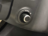 【電動ステアリングコラム メーカーop価格￥22000】シートメモリーと合わせて使用すると複数人運転する場合は、お好きなポジションを記憶する事ができます。細かな調節も可能なため、快適な運転が楽しめます。