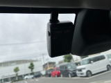 万が一の状況を映像と音声で記録する純正ドライブレコーダー搭載!!