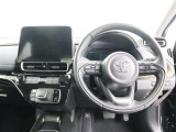 見通しのよいすっきりとした視界で、誰でも運転しやすいです。運転のしやすさは疲れにくさにも繋がりますよ♪