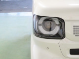 LEDヘッドライトは、点灯の瞬間から光量を発揮し、突然暗くなるトンネルなどでの安定感を高めます。