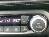 シートヒーター付車です。寒い日の快適性が格段に向上!シートがポカポカで快適で心地良いドライブをサポートします。