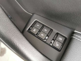 運転席に3パターンのメモリーが登録可能 運転中やドライブの間の一休みなどお好みのポジションを登録可能です。