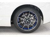 タイヤサイズ(215/45R17)です。