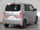 ボディクリーニング後、愛車をピカピカの状態へ保護するコーティング「ブライトパック」がおススメです!水垢がつきにくく、手入れがしやすくなりますよ!いつも愛車をきれいにしておきたい方におススメです。