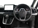 運転席廻りです。