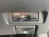 ビルトインタイプのETC2.0が付いてます。