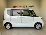 車両右側面からの写真になり。車をご覧になりたい時はお気軽に最寄りの店舗へご相談下さい。