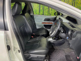 運転席シート廻りは使用感も少なく、良好な状態となっています。丁寧に使われていたことがよくわかりますね。