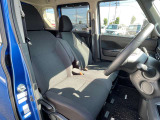 お車の販売と共に、自動車保険もご紹介しております。 弊社取り扱い会社と同じであれば日産独自のサービスもあります。
