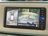 【全周囲カメラ】専用のカメラにより、上から見下ろしたような視点で360度クルマの周囲を確認することができます☆死角部分も確認しやすく、狭い場所での切り返しや駐車もスムーズに行えます。