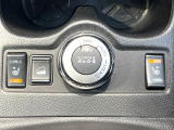 【オールモード4&times;4】2WD/4WDモードを手軽に切り替え可能。燃費重視の2WD、スタック時に役立つLOCK、AUTOモードでは4WDの配分を自動で調整し、路面状況を問わず安定した走りをサポート。