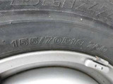 タイヤサイズは、155/70R13です。