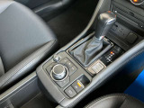 スポーツモードを使用して、高回転まで使うキビキビとした走行を楽しめます。