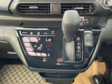タッチパネル式オートエアコン ☆CVT無段変速機 変則ショックが少なく低燃費