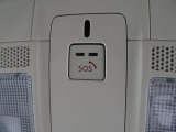 エアバッグ作動時や後突時、もしくは車内のSOSボタンを押した際に緊急通報オペレーターに連携し、救急・警察を手配します。更にオペレーターにも連携、お客様のご要望に応じてロードサービスの手配を行います。