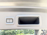 【パワーバックドア】スマートキーや運転席のボタンを押すだけでリアゲートが自動で開閉します!荷物を持っている時や、高い位置にあるバックドアを閉める際に便利な機能です♪
