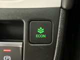 ★ECONスイッチ★ エコドライブを加速しよう!スイッチをONにすると、運転の仕方によるロスを抑え込み燃費をよくするようクルマが頑張ります(*^ー^*)燃費向上にチャレンジ♪
