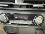 オートエアコンは、温度や風量を自動で調整してくれるため、運転に集中でき、疲労軽減にもつながります。また、車内の温度を一定に保つことで、結露やカビの発生を防ぐ効果もあります。