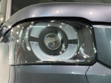 LEDヘッドライトは、点灯の瞬間から最大光量を発揮し、突然暗くなるトンネルなどでの安定感を高めます。