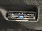 いまや快適なカーライフに欠かせないETCが付いています。