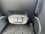 後部座席でも充電できます
