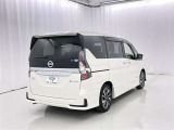 走りにこだわりながら収納力も持ち合わせたお車です。荷物を載せて軽快なドライブを楽しめますよ♪