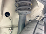 お車を安心してお乗りいただく為には、足回りの定期点検が欠かせません。サービスサポート(有償保証)では無料点検もご提供しており、安心のカーライフをお過ごしいただけるサポート体制が整っています。