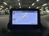 ディスプレイオーディオやカーナビは、現代のドライブにおいて欠かせない装備のひとつです。初めての場所でも迷いにくく、快適なルート案内で運転をサポートします。移動中のエンターテインメント性も高まります。