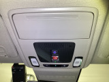 Honda CONNECTサービス対応車です。Honda CONNECT用緊急通報ボタン/トラブルサポートボタンが付いています。