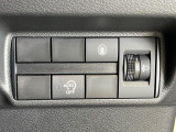 【インテリジェントエマージェンシーブレーキ】フロントカメラで前方の車両や歩行者を検知。衝突しそうな時は衝突被害軽減ブレーキが作動、衝突回避をサポート。より安全にドライブをお楽しみいただけます。