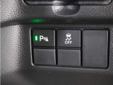 ◆パーキングセンサーシステム◆車庫入れの時などに近くに障害物がある場合、障害物までの距離を音で知らせてくれます。