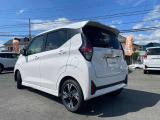 斜め後ろからのデザインです
