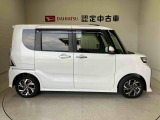 車両右側面からの写真になります。車をご覧になりたい時はお気軽に最寄りの店舗へご相談下さい。