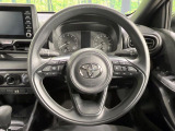 インテリアに合わせたデザインのステアリングは、運転される方のことも考え、運転しやすい形状、大きさです。是非一度、実際に触ってお確かめください。