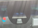【シティブレーキアクティブシステム】低速走行中に前方の車両等を認識し、衝突しそうな時は警報とブレーキで衝突回避と被害軽減をアシスト。より安全にドライブをお楽しみいただけます。