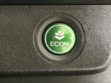 ★ECONスイッチ★ エコドライブを加速しよう!スイッチをONにすると、運転の仕方によるロスを抑え込み燃費をよくするようクルマが頑張ります(*^ー^*)燃費向上にチャレンジ♪