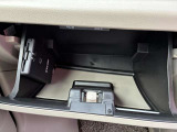 車検証や小物、常備品を収納してみてください!すっきり収納できて便利です!