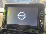 【大画面ナビ】人気の大型9インチナビを装備。存在感のある大画面はインパクト大!ナビ利用時のマップ表示は見やすく、テレビやDVDは臨場感がアップ!いつものドライブがグッと楽しくなります♪