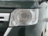 LEDヘッドライトは、点灯の瞬間から最大光量を発揮し、突然暗くなるトンネルなどでの安定感を高めます。