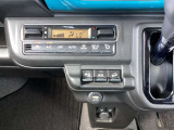 オートエアコンの他、フレアクロスオーバーでは、スノーモードやオフロードモード等が付き、小さい車ながらも悪路を安心して運転できるギミックがあります。本気で遊ぶための安全性が確保されています。